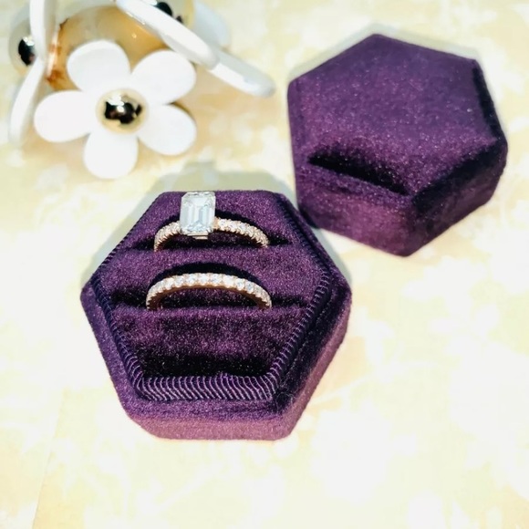 COPY - Purple Hexagon Velvet Ring Box Single Slot - Picture 1 of 3